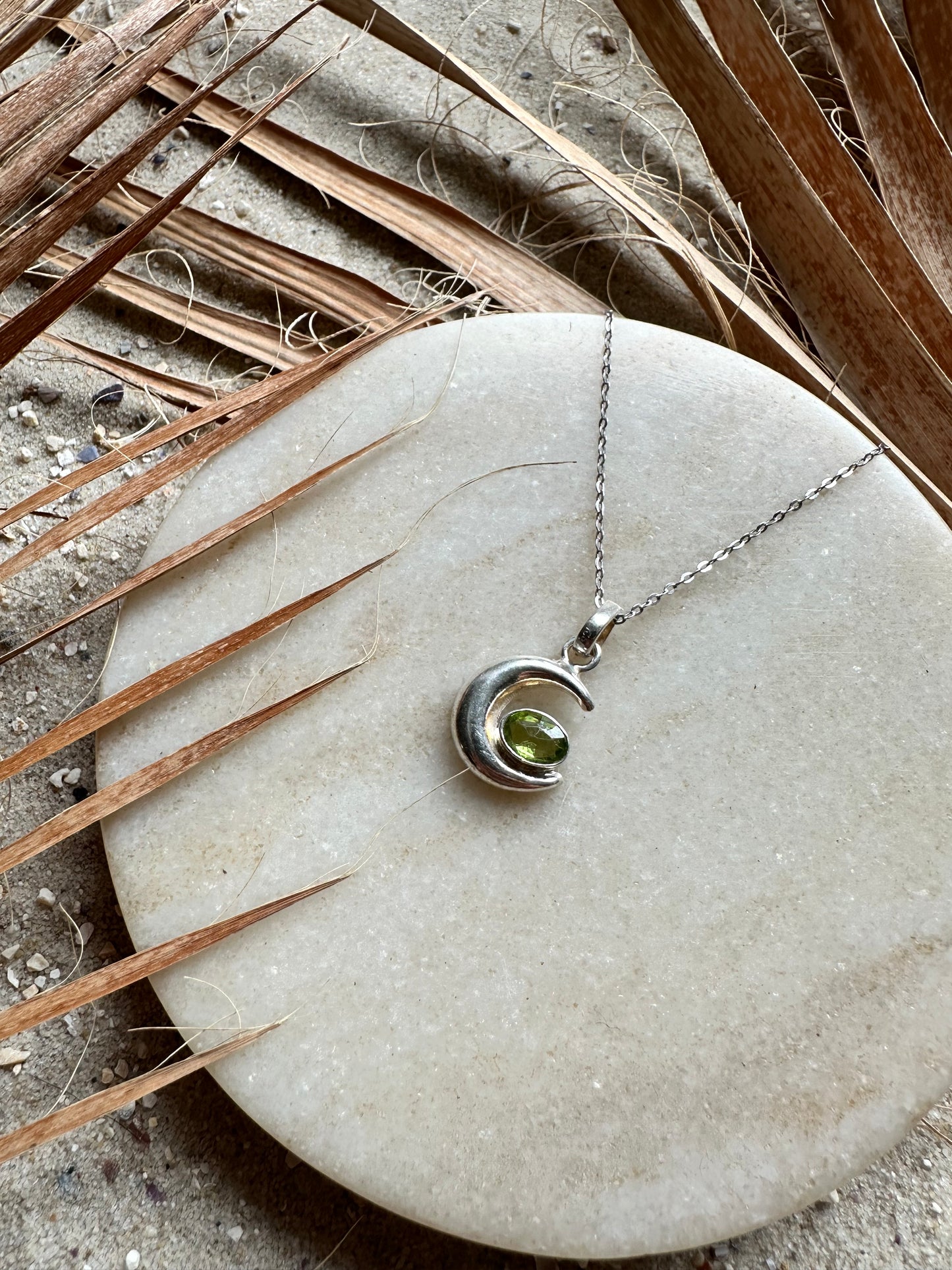 Mond Anhänger Silber mit Peridot