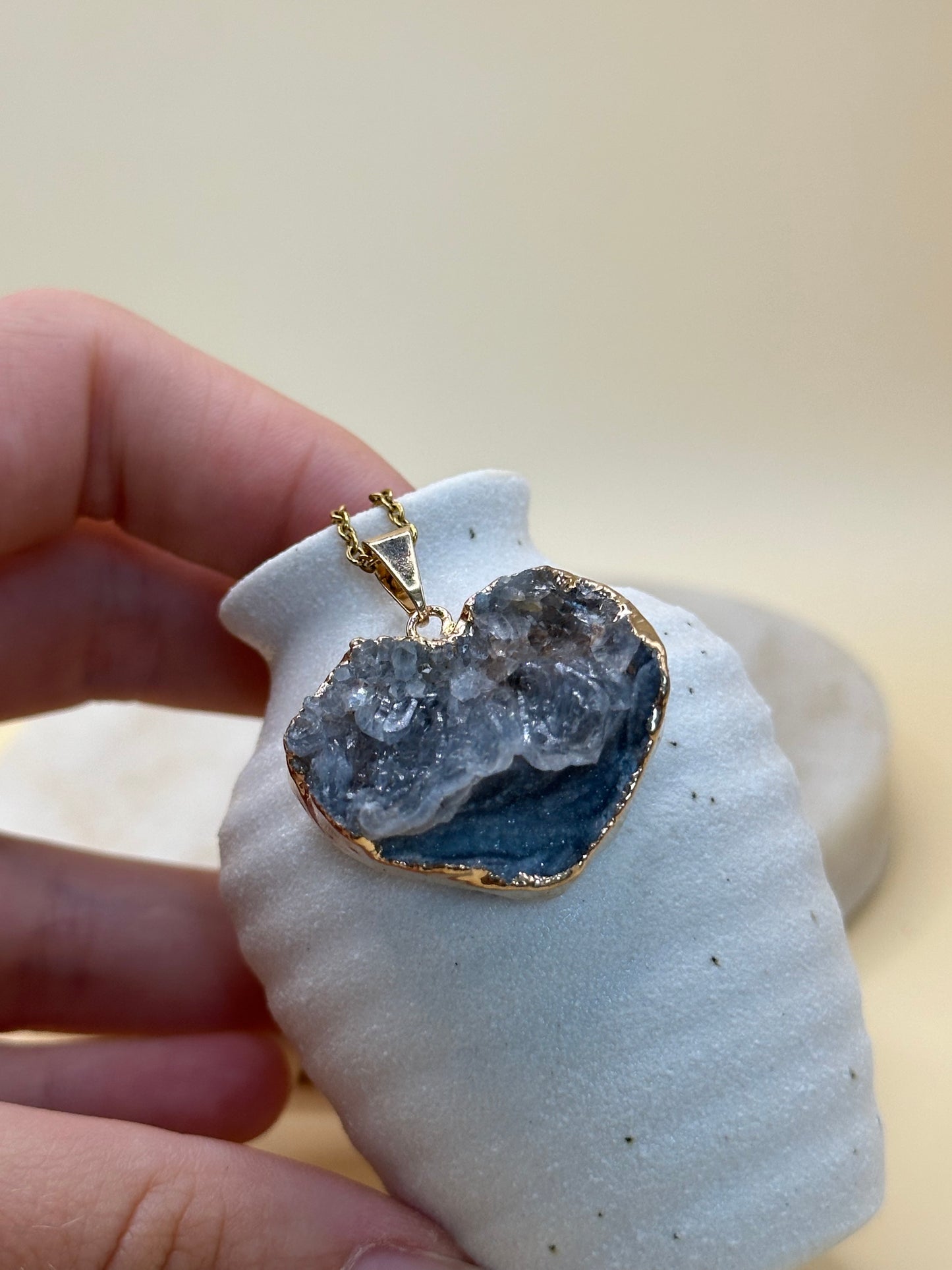 Chalcedon Herz Anhänger